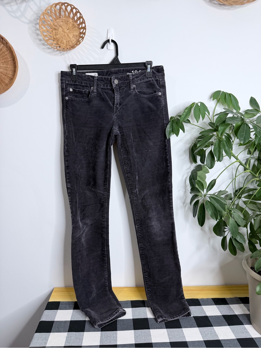 GAP Corduroy Always Skinny Fit 
Size 26